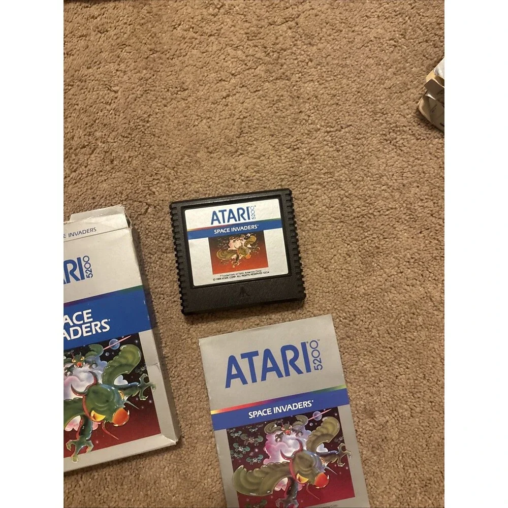 Atari Space Invaders Atari 5200 Shooter Arcade Game Cartridge w/ Manual